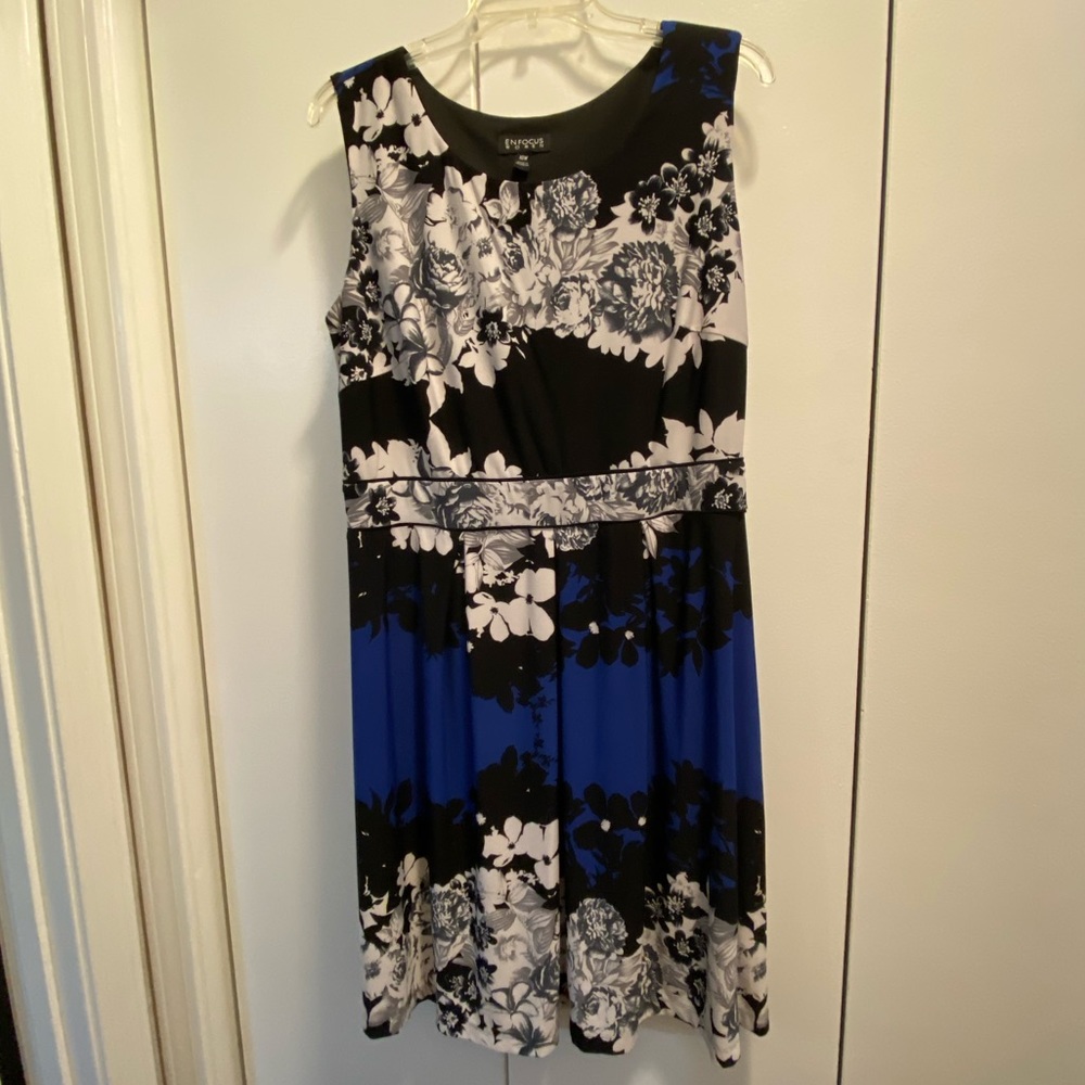 Black, Blue & White Floral Dress w/ Stretch Waist